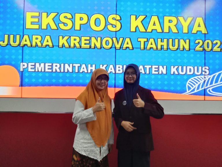 SISWI SMK N 3 KUDUS JUARA 2 LOMBA KRENOVA KABUPATEN KUDUS
