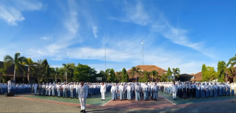 Peringatan Hari Kemerdekaan Republik Indonesia ke-78 SMKN 3 Kudus