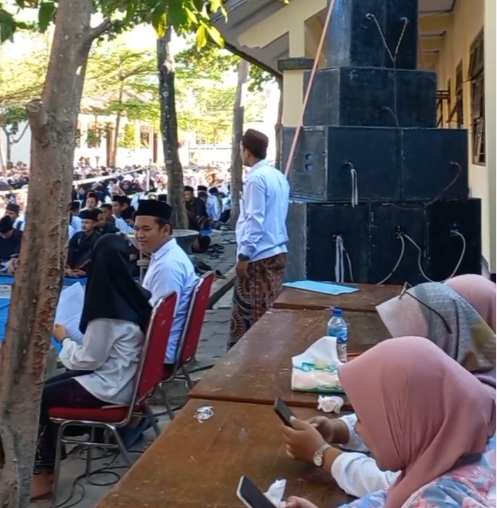 Maulid Nabi Muhammad SAW 1445 H SMKN 3 Kudus Maulid Nabi Muhammad SAW 1445 H SMKN 3 Kudus