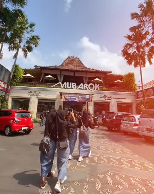 SMKN 3 Kudus Kunjungan Industri ke Museum Jenang Mubarok