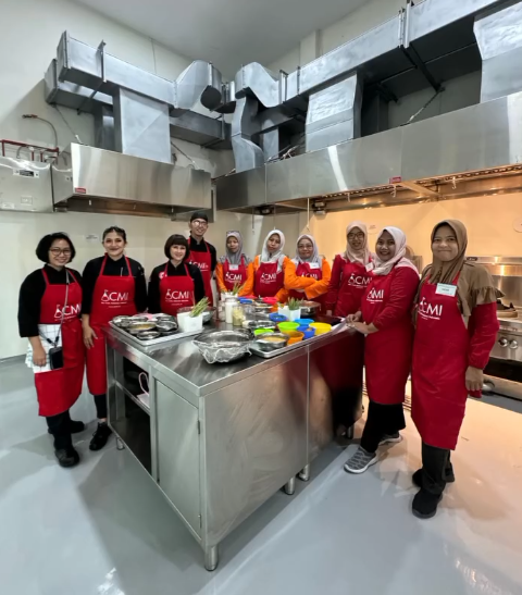 Training Teknologi Pangan Pengalengan SMK 3 Kudus bersama ACMI (Aku Cinta Masakan Indonesia